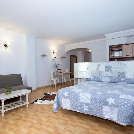 Unique Apartahotel 4-1 Torrevieja Eksteriør billede