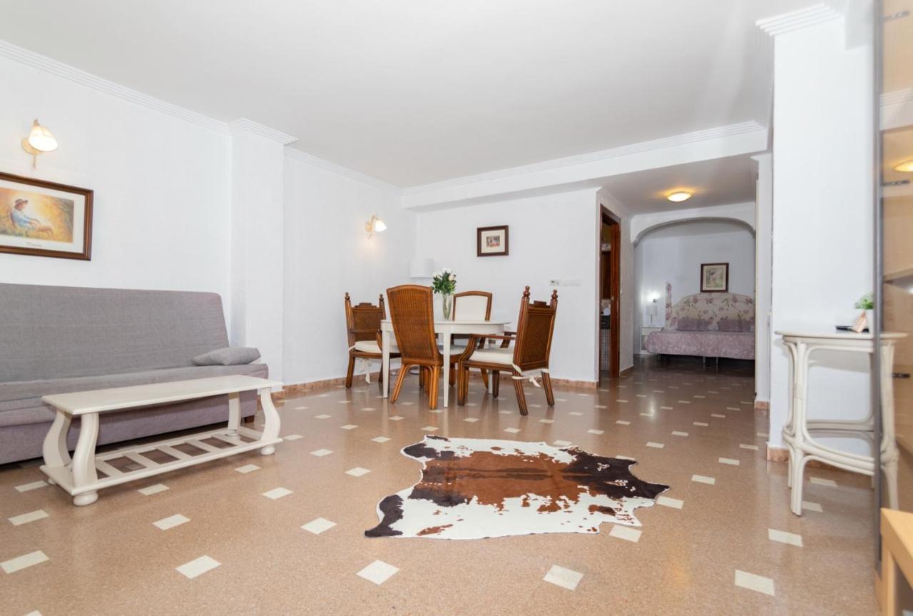 Unique Apartahotel 4-1 Torrevieja Eksteriør billede