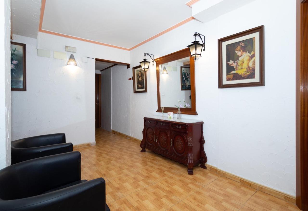 Unique Apartahotel 4-1 Torrevieja Eksteriør billede