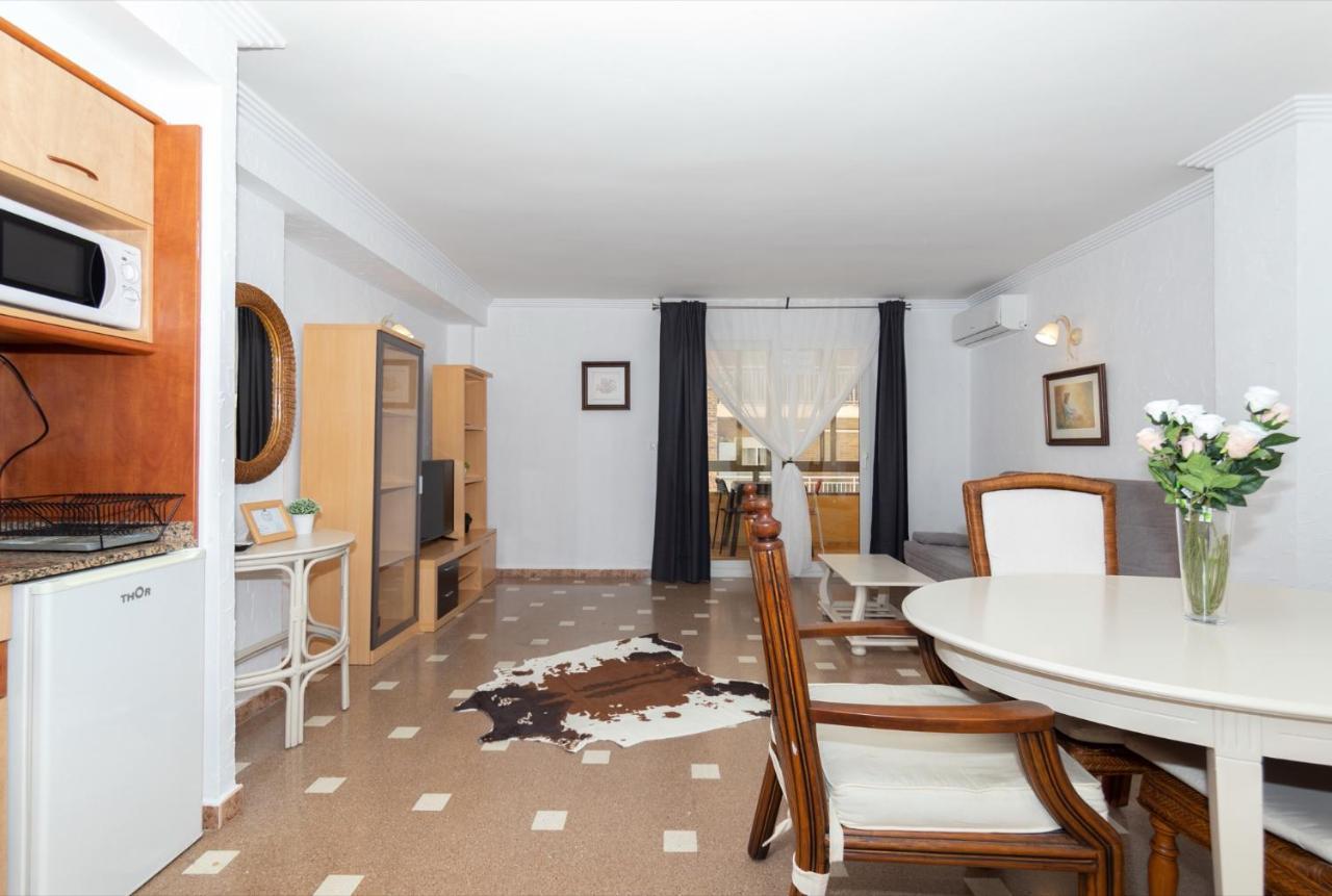 Unique Apartahotel 4-1 Torrevieja Eksteriør billede